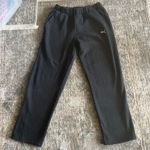 Puma M black sweatpants